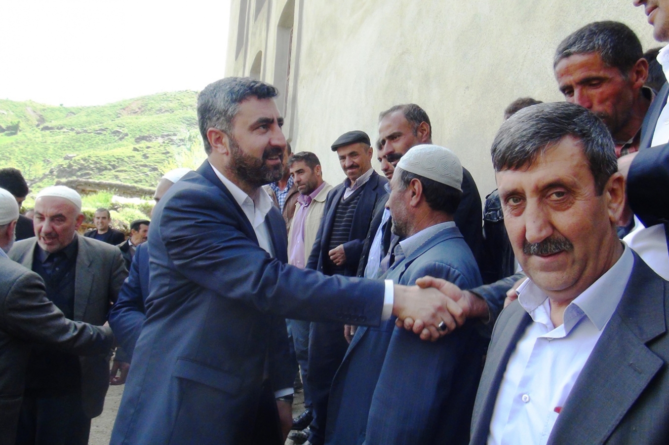 Köylerden bağımsız aday Karakaya’ya büyük teveccüh Köylerden bağımsız aday Karakaya’ya büyük teveccüh